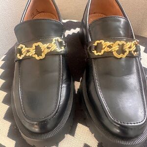 Elegant Black Loafers with Gold Accent